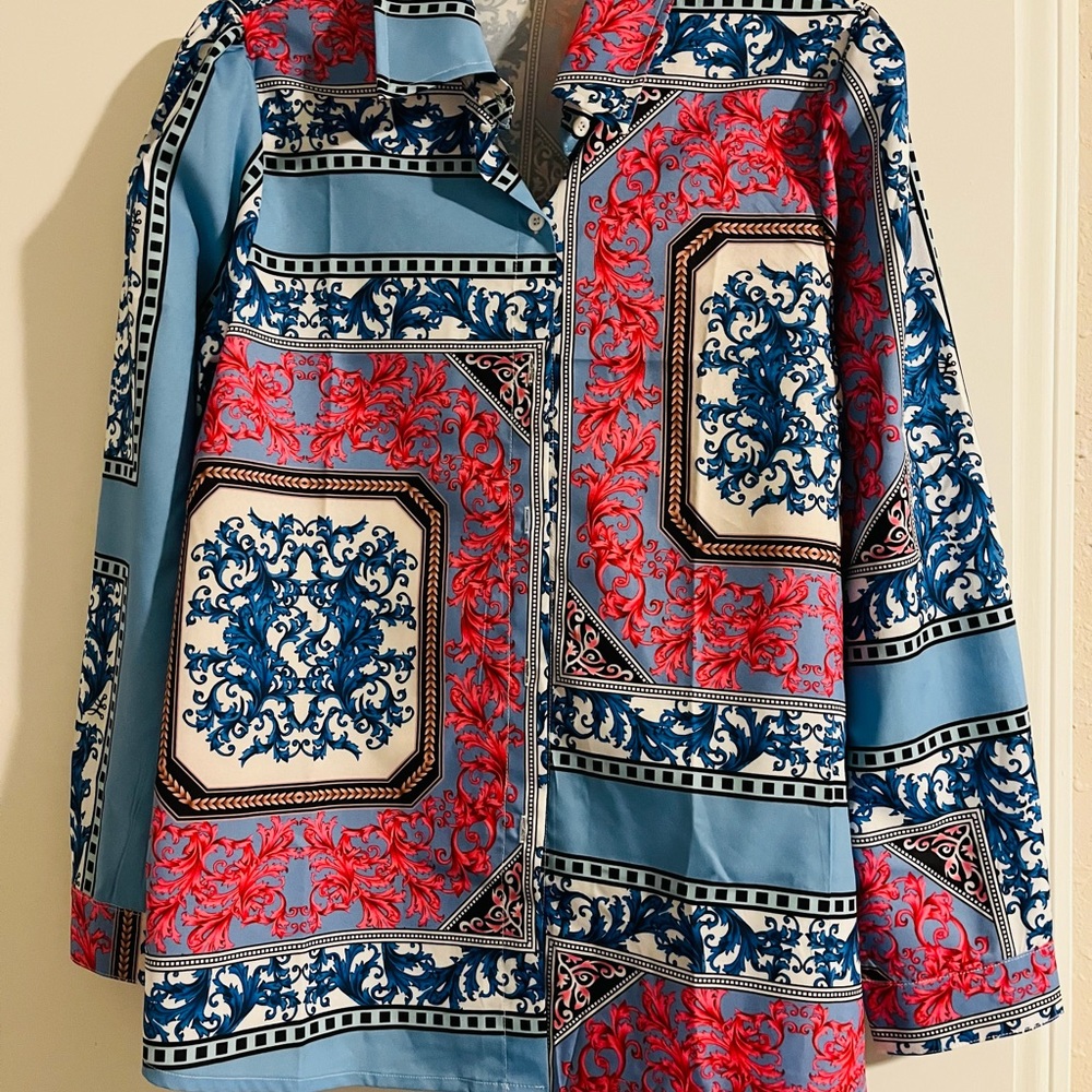 I’m selling a new casual to dressy shirt
